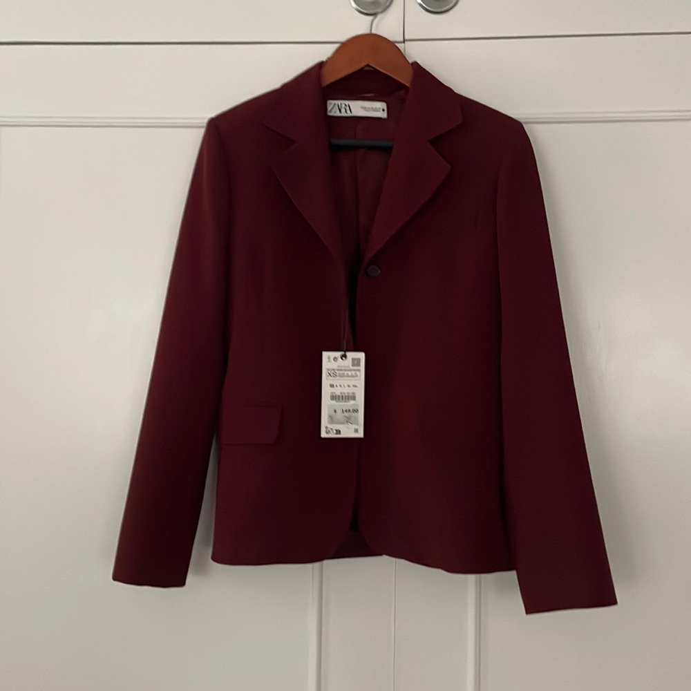 Zara women blazer new with tag Burgundy color